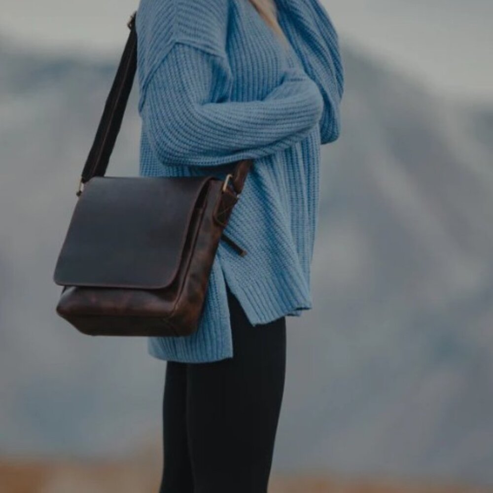 Kodiak Leather Cordova Messenger Bag